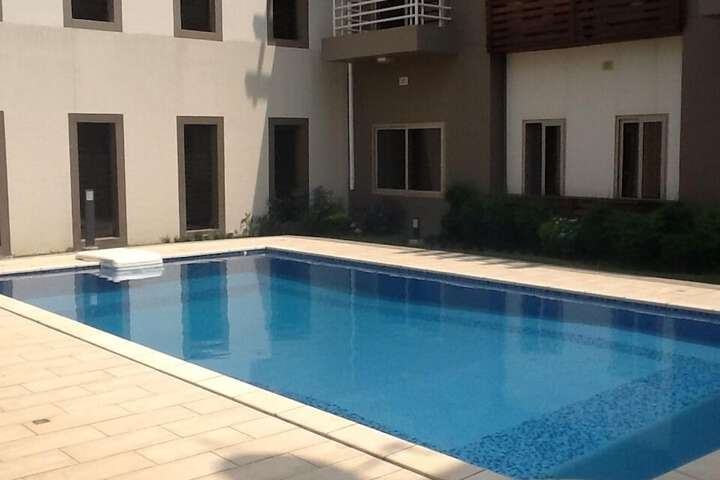Pool 20 of 32