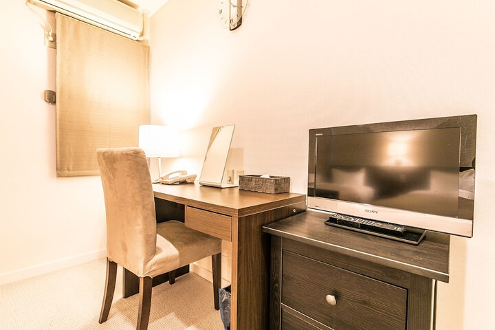 Room 21 of 61