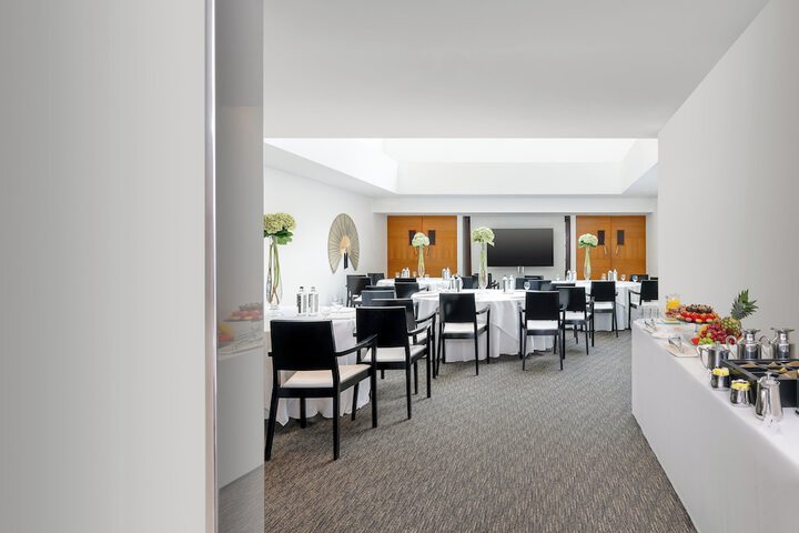 Business Center 206 of 250