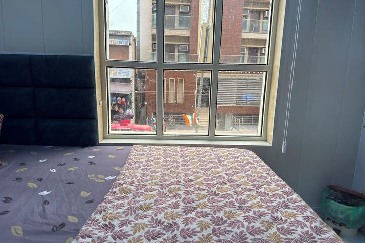 Room 8 of 36