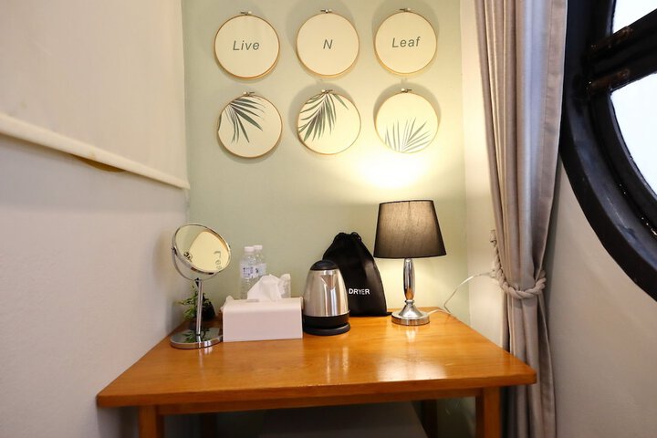 Room 13 of 91