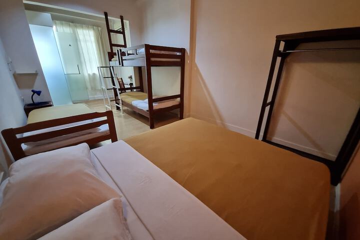 Room 3 of 20
