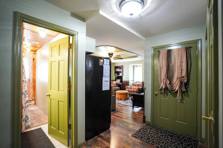 Room 27 of 230