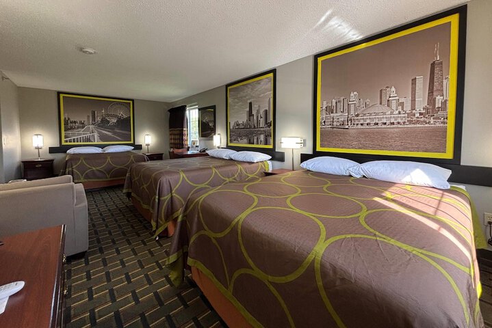 Room 17 of 24