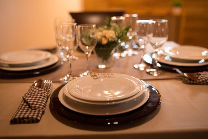 Dining 69 of 90