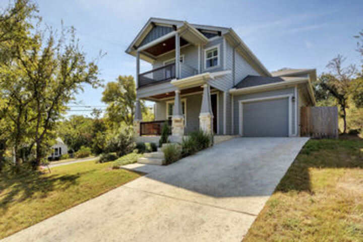 Exterior of East Austin 4Br Modern Luxury Home Walk to The Boardwalk by RedAwning