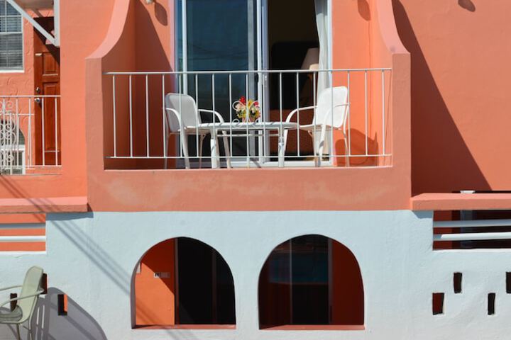 Hotel Exterior 76 of 77