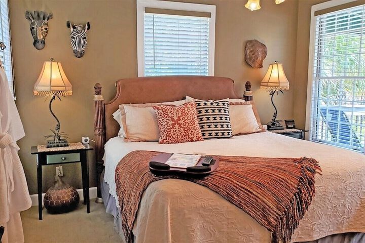 Room 6 of 26