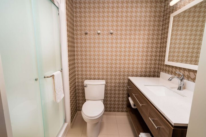 Bathroom shower