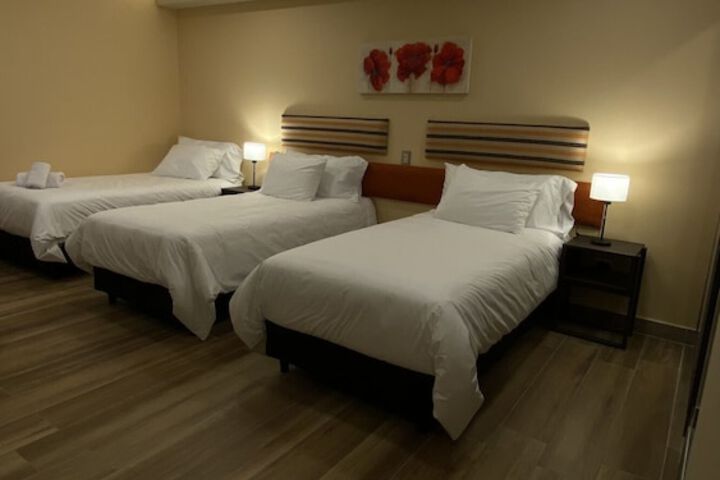 Room 4 of 44