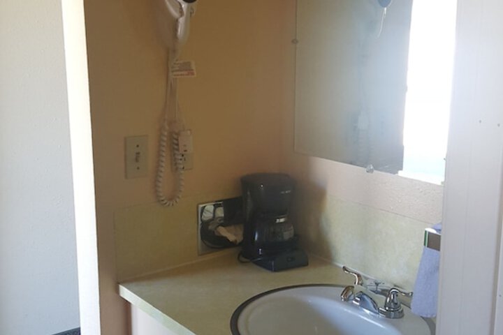 Room 20 of 34