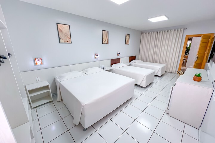 Room 7 of 34