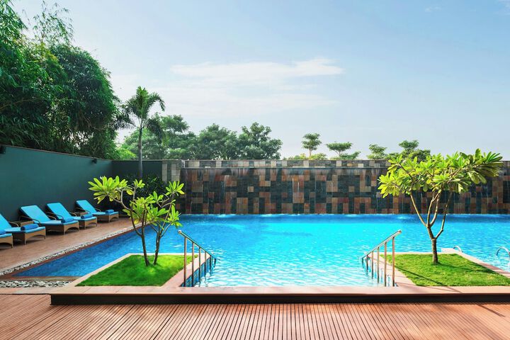 Pool 43 of 67