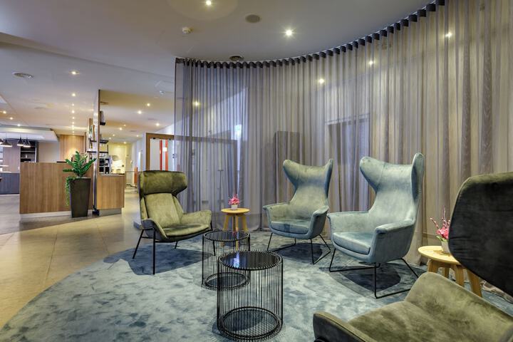 Hotel Interior 6 of 160