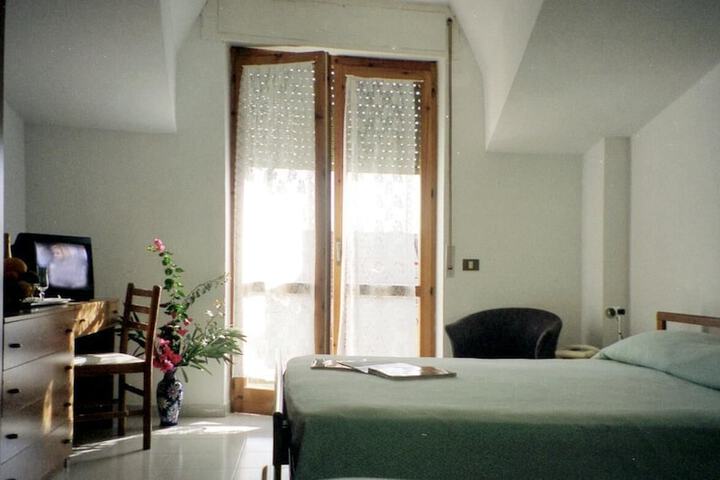 Room 7 of 43