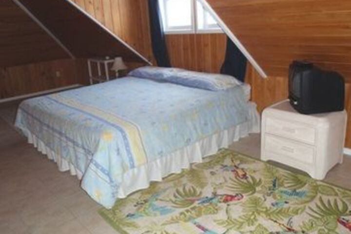 Room 10 of 21