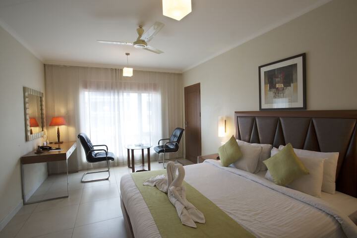 Room 30 of 63