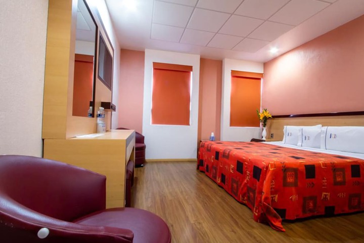 Room 6 of 23