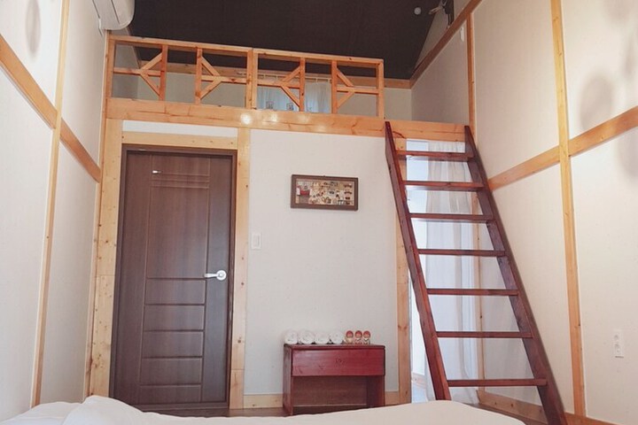 Room 14 of 43