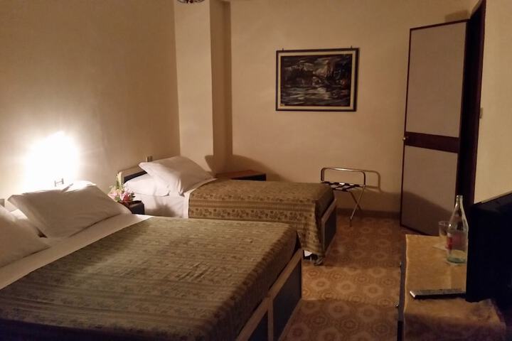 Room 14 of 31
