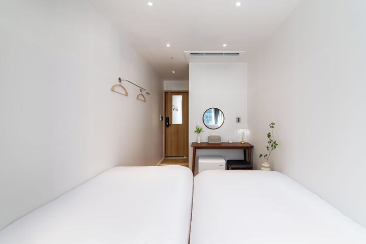 Room 38 of 130