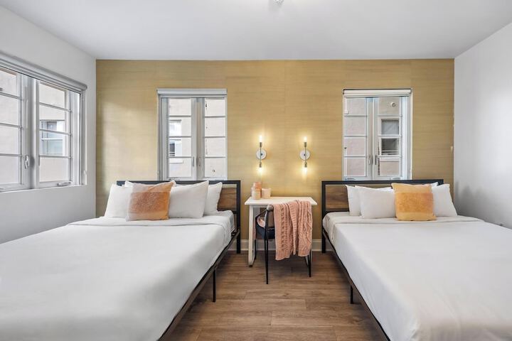 Room 27 of 70