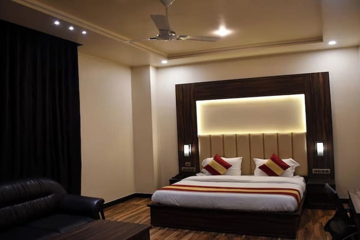 Room 15 of 46