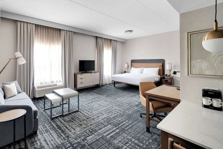 Room 8 of 46