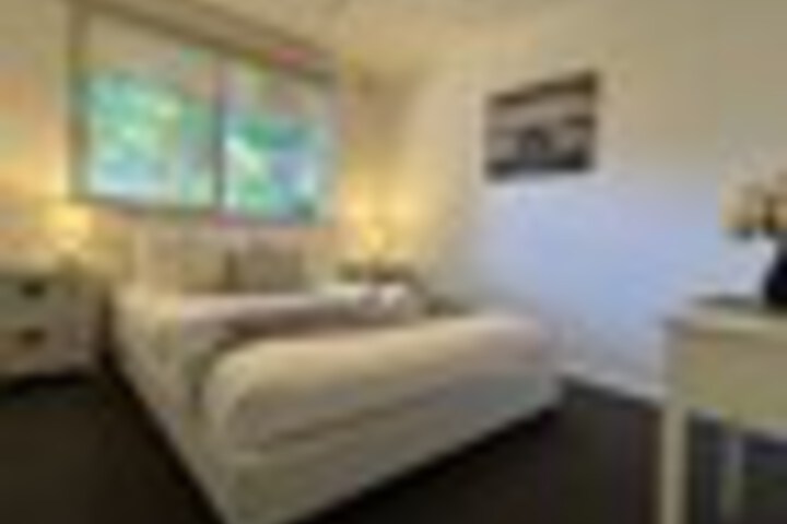 Room 56 of 252