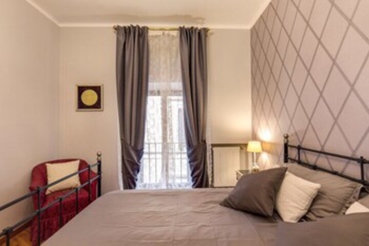 Room 18 of 33