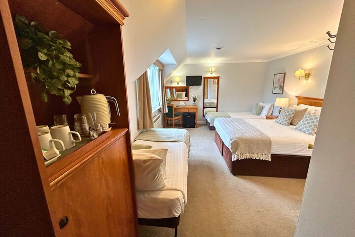 Room 18 of 53
