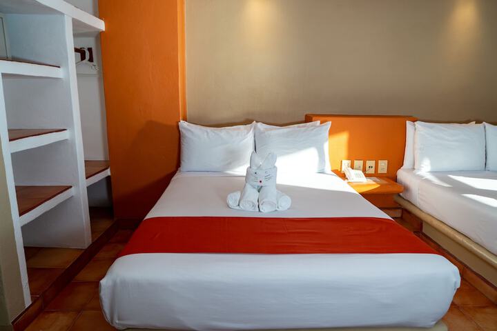 Room 7 of 57