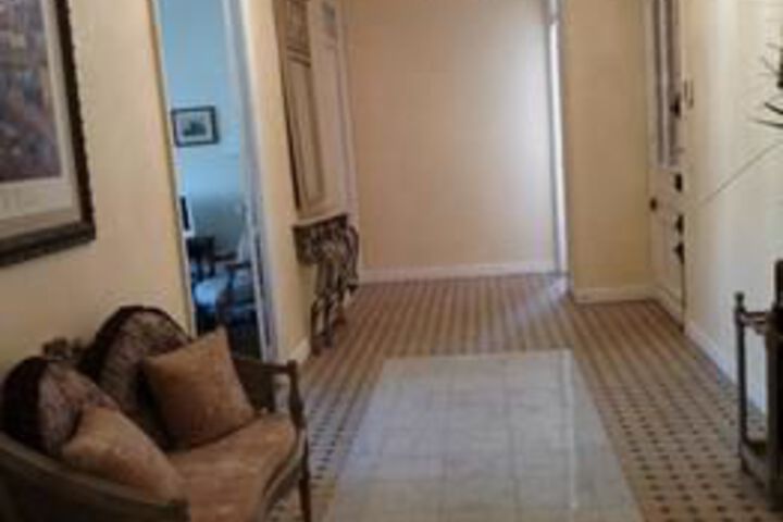 Room 10 of 21