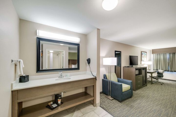 Room 19 of 41