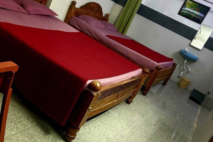 Room 8 of 22