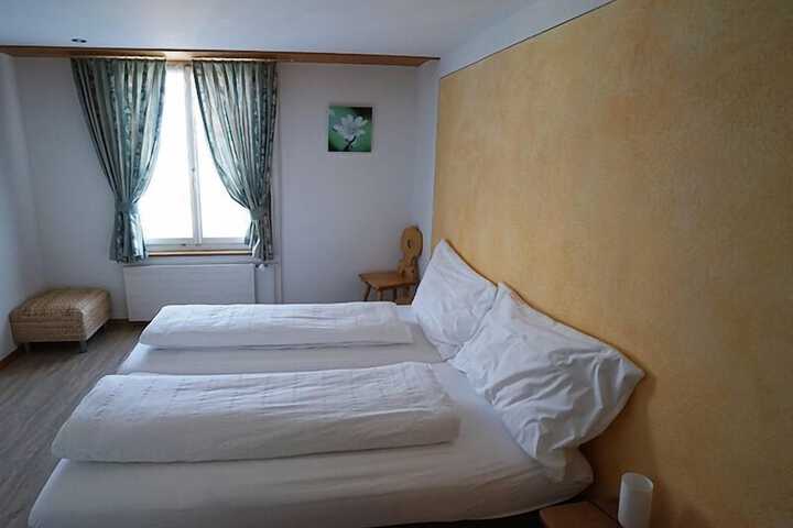 Room 2 of 9
