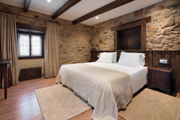 Room 6 of 29