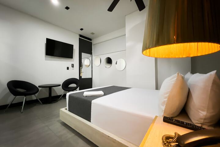 Room 14 of 68