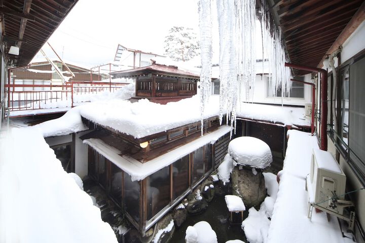 Hotel Entry