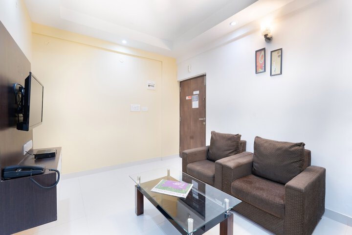 Room 12 of 23