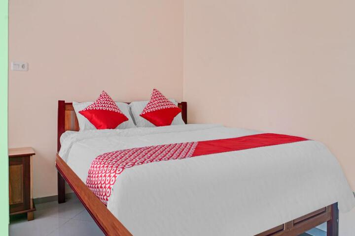 OYO 90583 Balqies Homestay Syariah