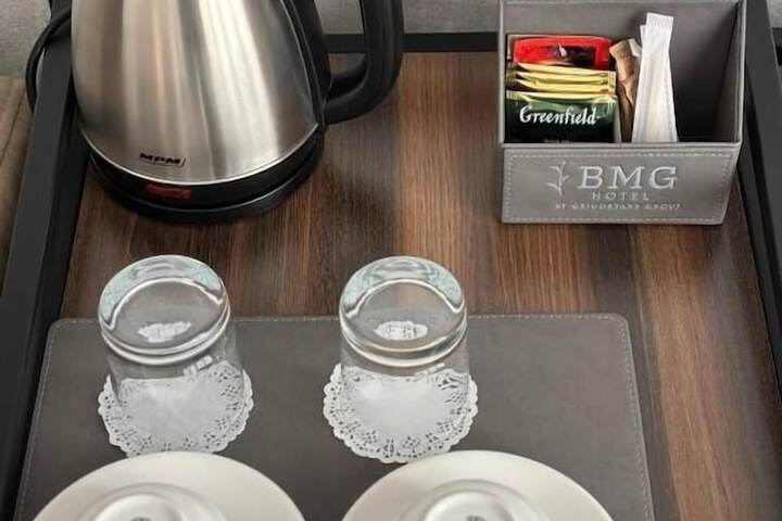Breakfast/Coffee Service 33 of 51