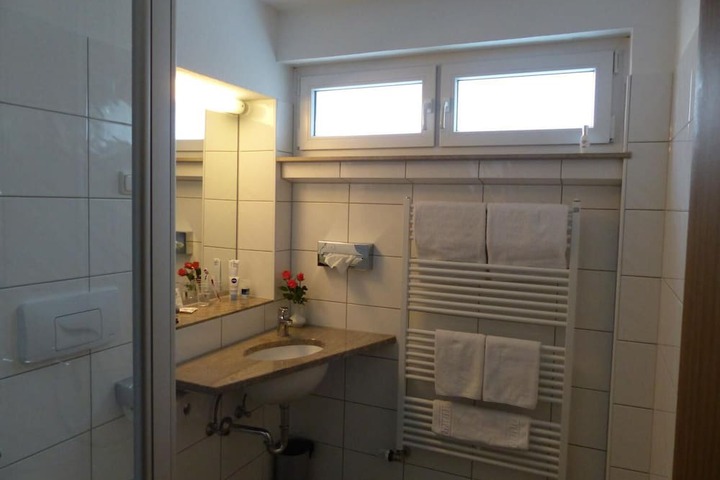 Room 19 of 27