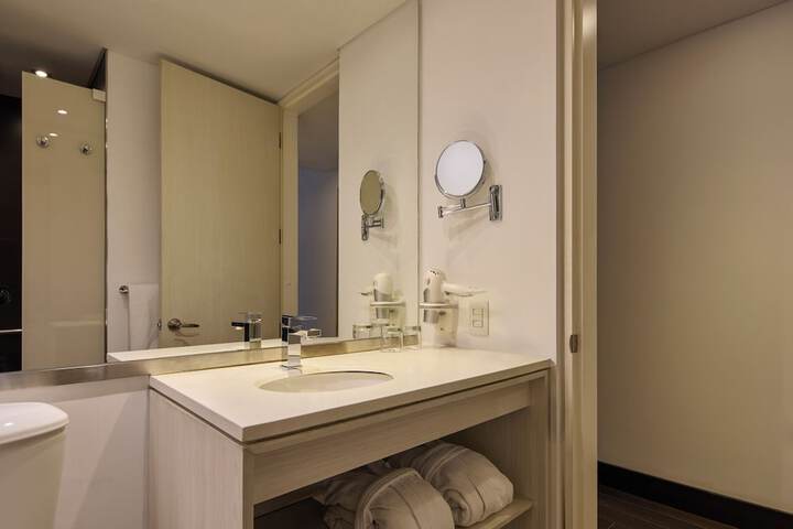 Room 16 of 51