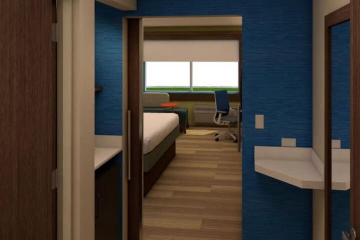 1 King Bed (3 of 11)