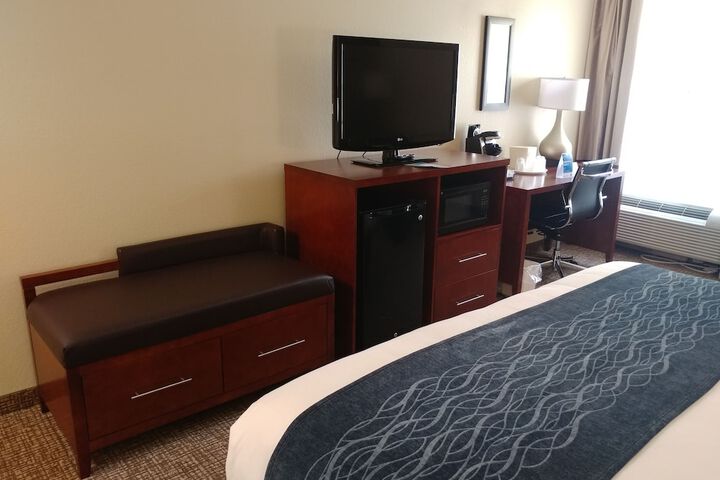 Room 6 of 36