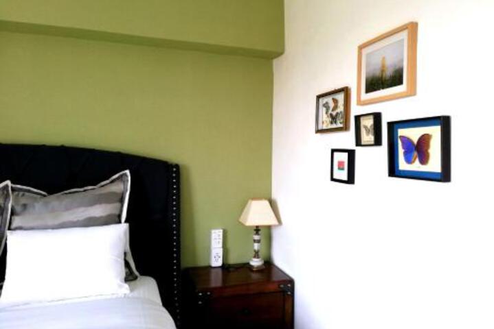 Room 8 of 37