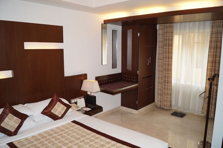 Room 20 of 76