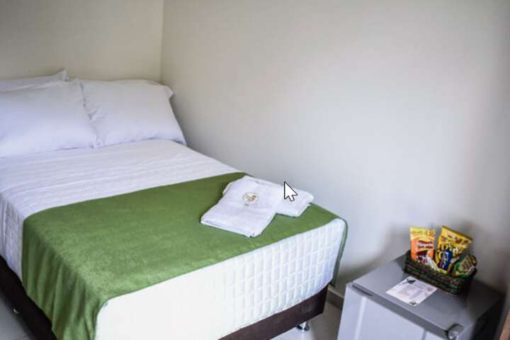 Room 5 of 7