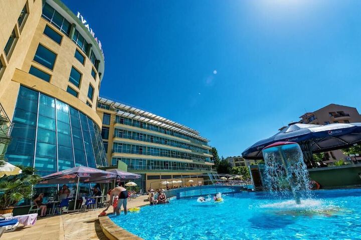 Hotel Ivana Palace